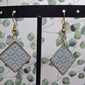 boucles d'oreilles petits carrés de papier